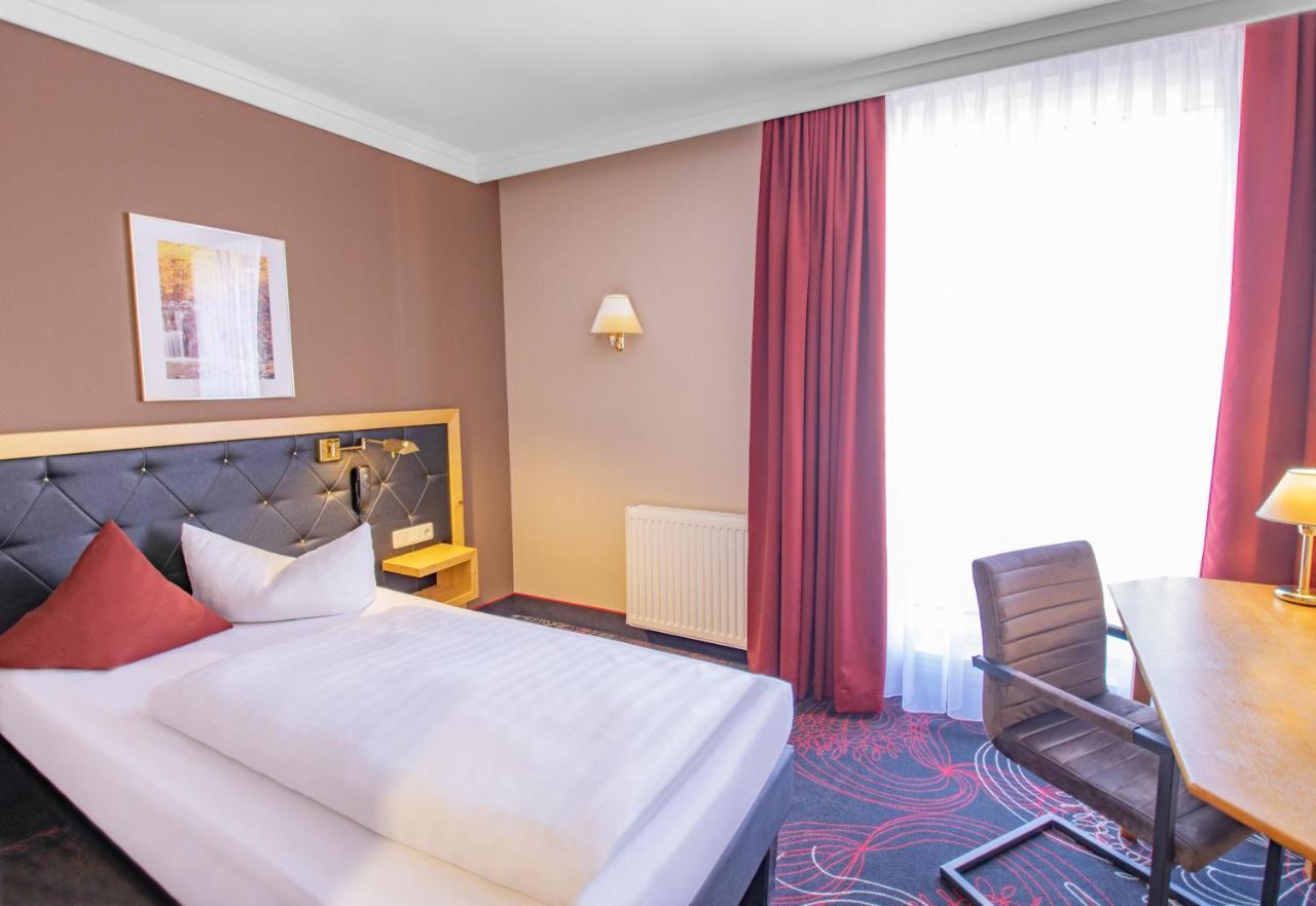 Hotel Tanne Илменау Екстериор снимка