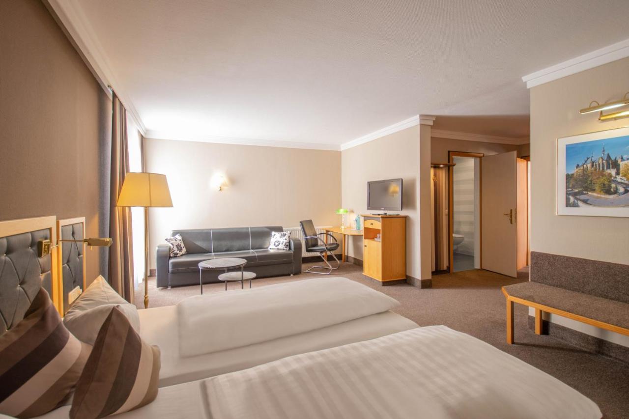 Hotel Tanne Илменау Екстериор снимка